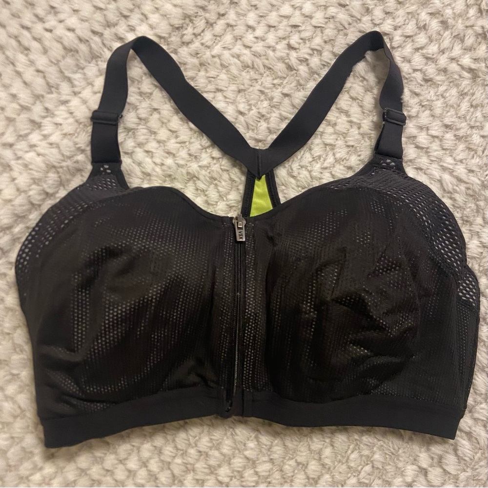 Victoria’s Secret VSX Sports Bra 36DDD